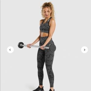 Legging and sets from Gymshark and DOYOUEVEN